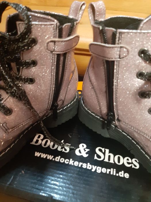Botki Dockers r.31