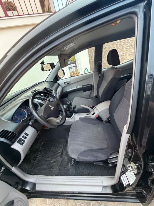Mitsubishi Strakar