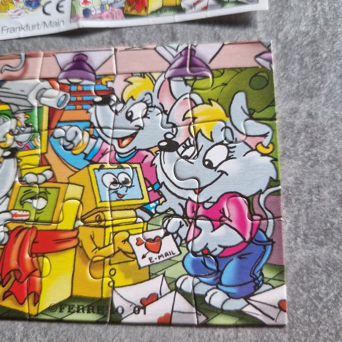 Puzzle z Kinder niespodzianka