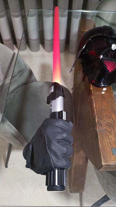 Star Wars - Darth Vader e Sabre de Luz