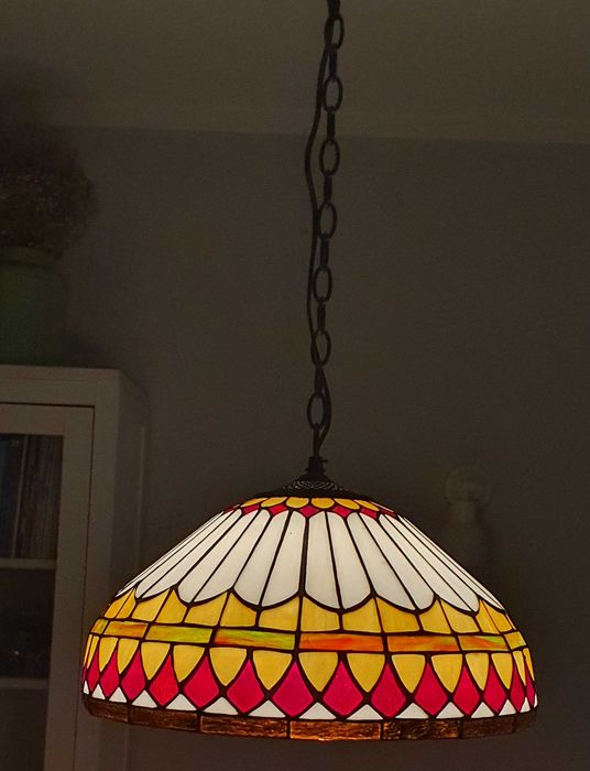 Witrażowa lampa wisząca