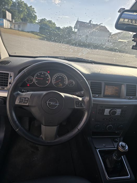 Opel Vectra — fotografia 5