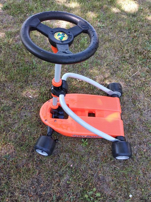 Hulajnoga czterokołowa z kierownicą charton