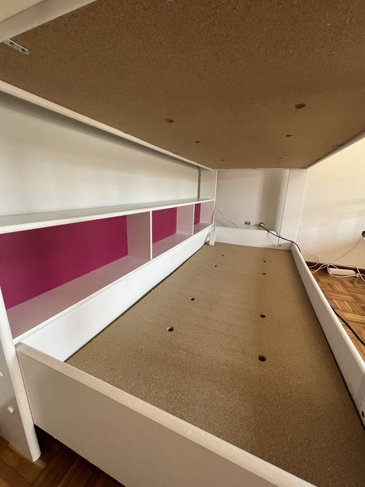 Beliche reversível com arrumação