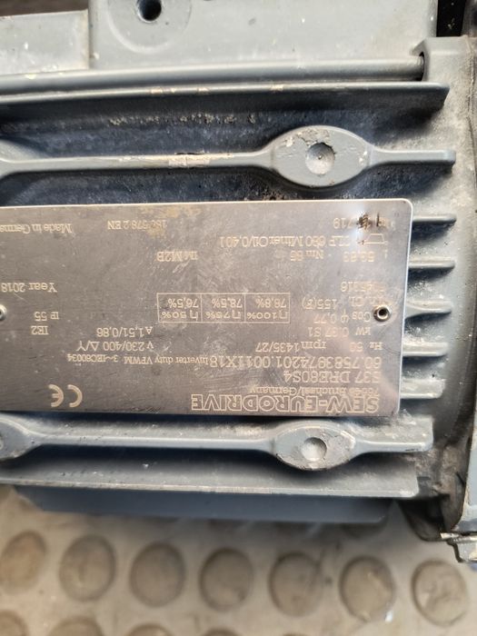 Przekładnia  53/min 0,37kW  reduktor motoreduktor SEW przekładnia mieszalnik