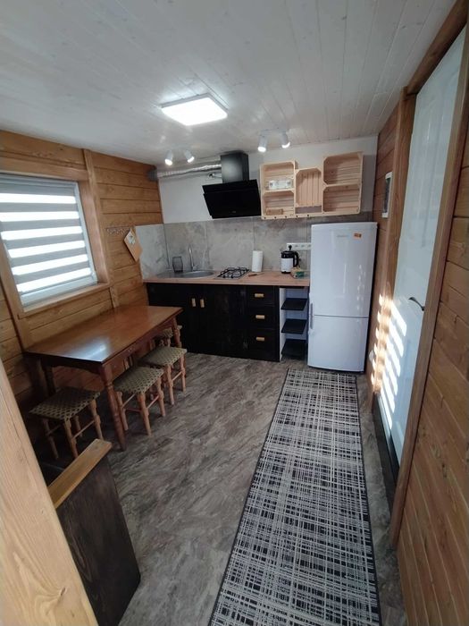 Здається будинок подобово, будиночок на свята