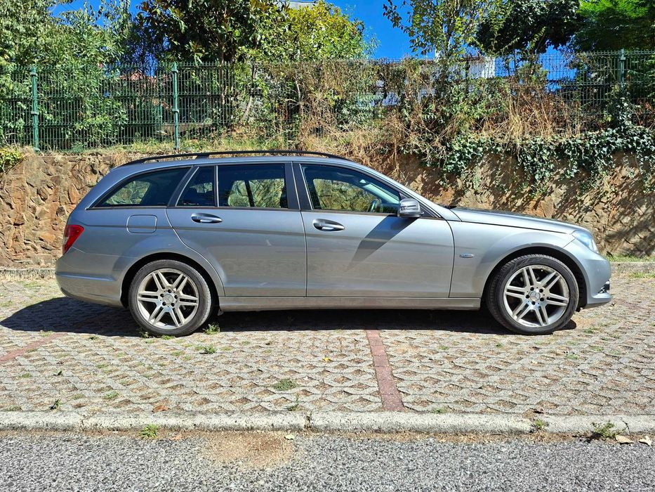 Mercedes C200 - 2.2CDI Caixa Automática — photo 3