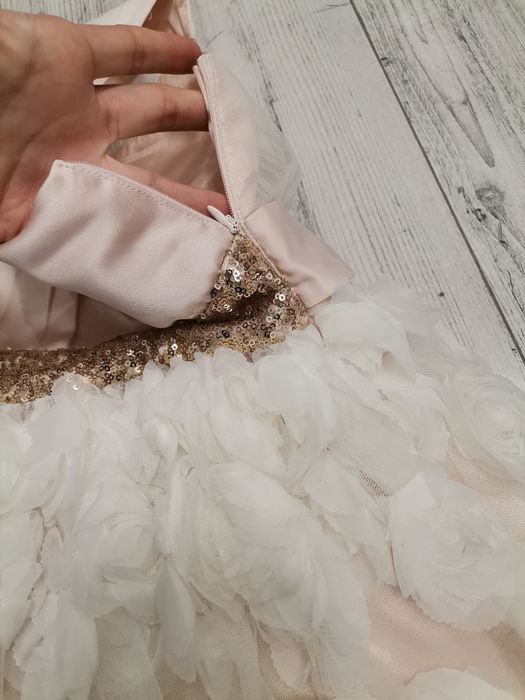 Платье  нарядное