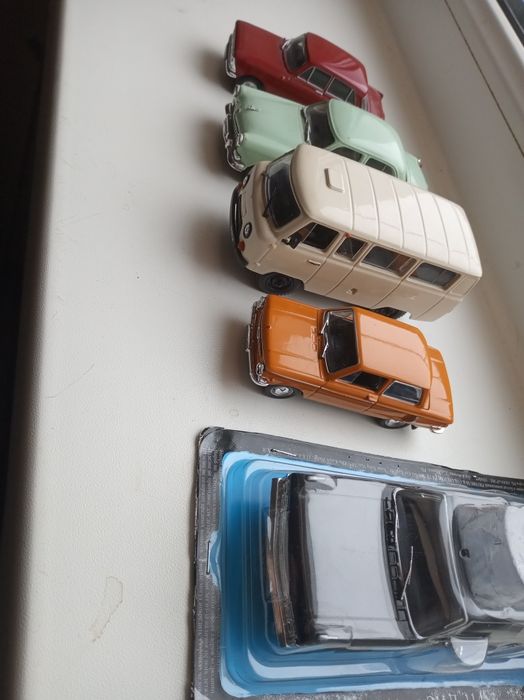 Машинки коллекционные