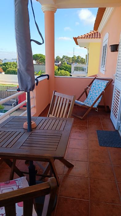Quarto em Moradia