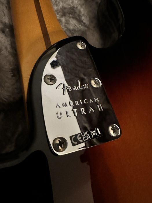 Baixo Fender American Ultra II Precision MN Ultraburst (USA)