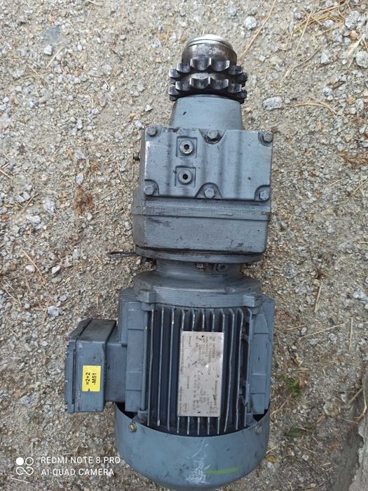 Motoreduktor 1.1kw. 52obr.