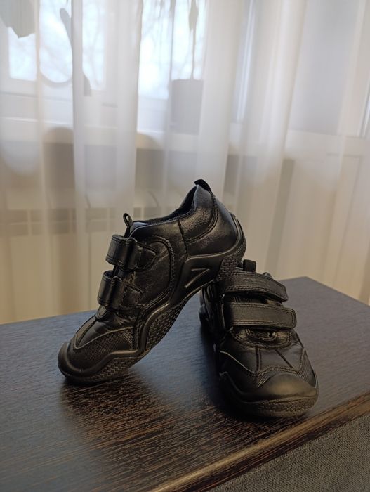 Кросівки geox для хлопчика .