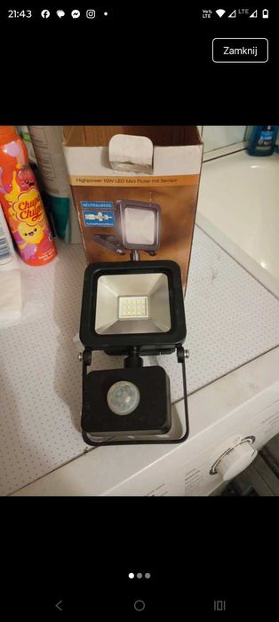 Halogen LED podłączany do prądu