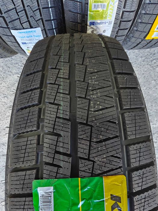 215/55 R17 Kapsen AW33 - зимові автошини пара/комплект