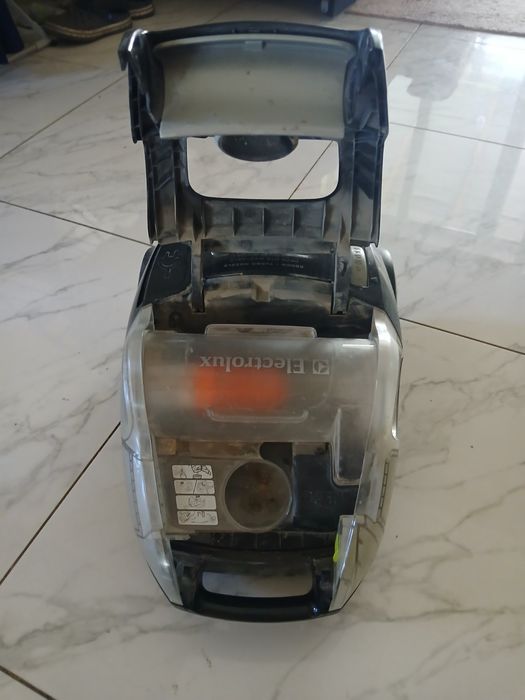 пылесос Electrolux ZSC6930
Модель:  Electrolux ZSC6930 .