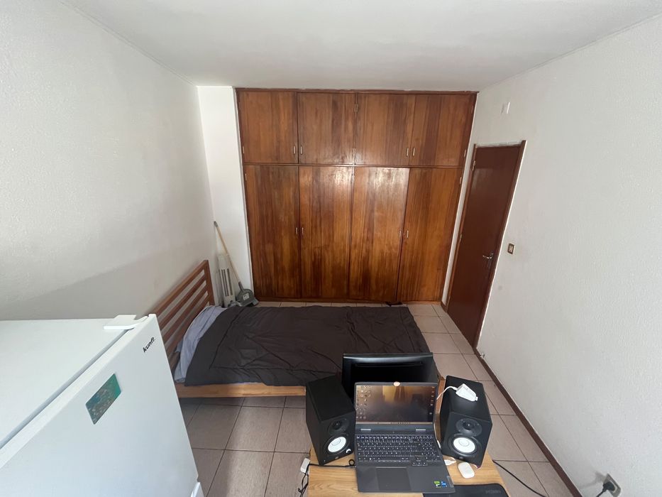 Quarto 1 cama sem caução