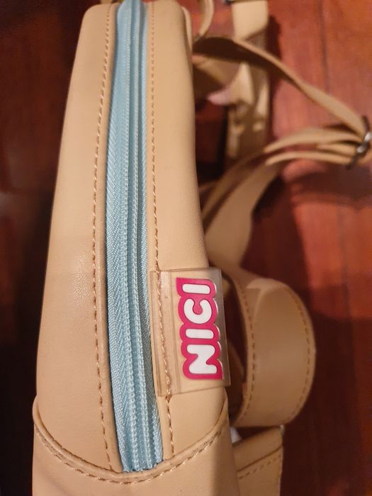 Mochila NICI nova