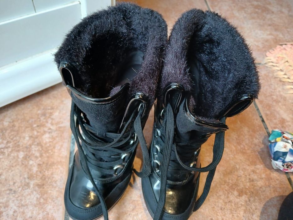 Botins pretos Guess