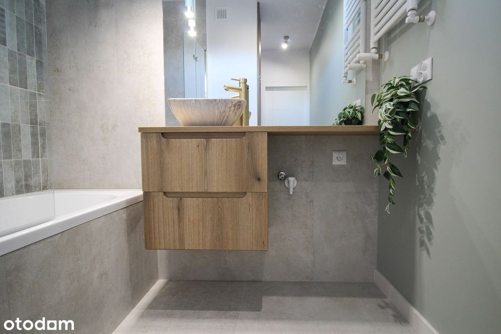 1 piętro, blok Fordon, 4 pokoje, balkon, po gen.remoncie, bez prowizji