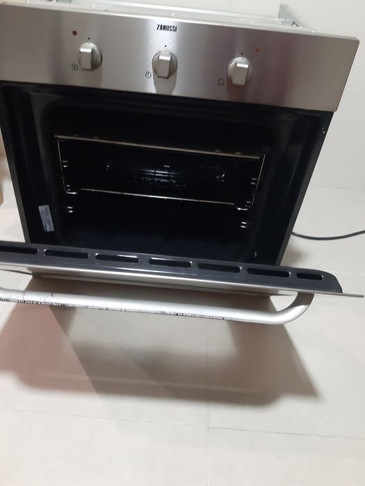Forno Zanussi em bom estado
