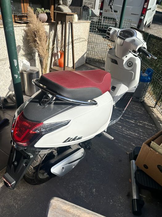 Moto Kymco 50 cc nova