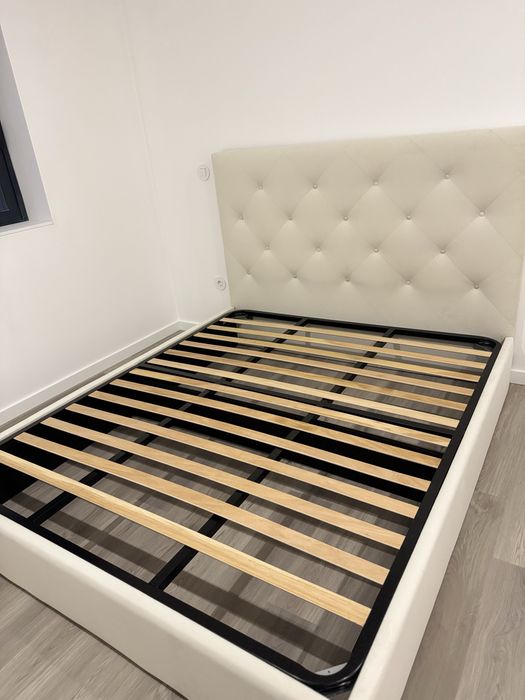 Camas de casal novas