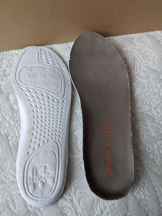 Yeezy Boost 350 V2 Ash Stone
