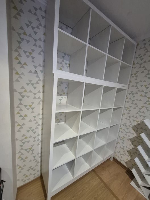 Duas estantes ikea