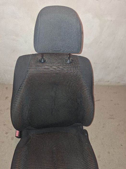 Fotele Citroën c4 cupe