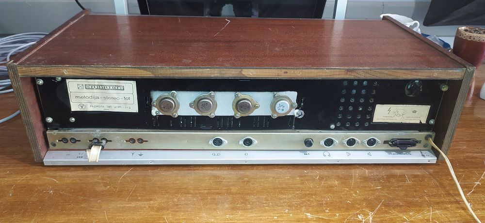 РАДИОЛА  RADIOTEHNIKA melodija-stereo -101