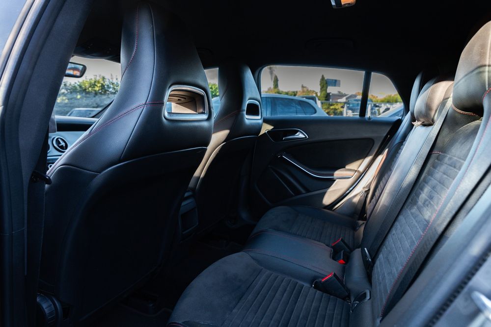 Mercedes Benz CLA 180 Amg