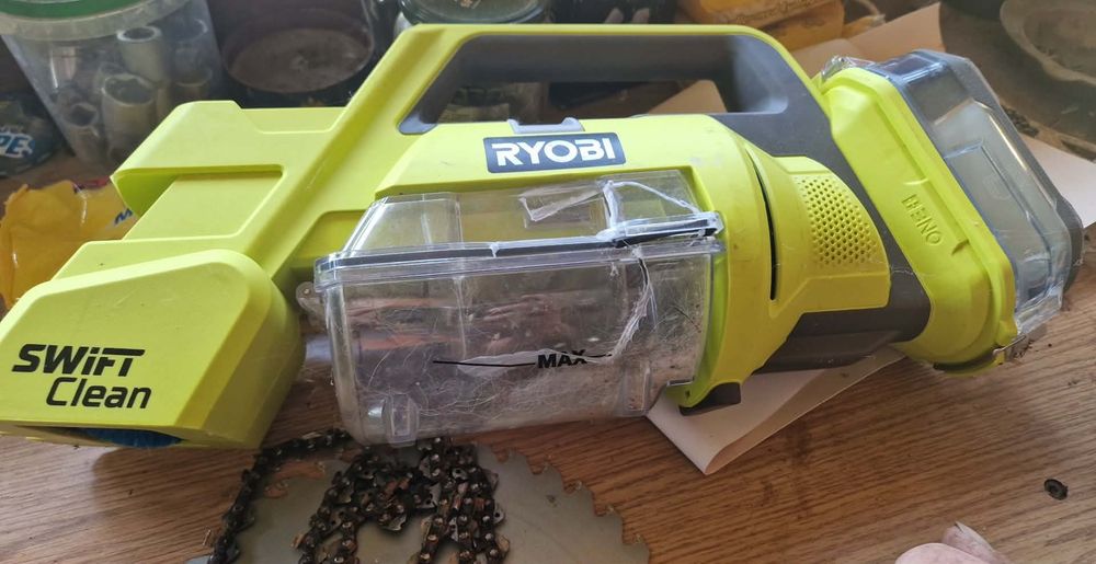 Odkurzacz piorący Ryobi 18V Na części