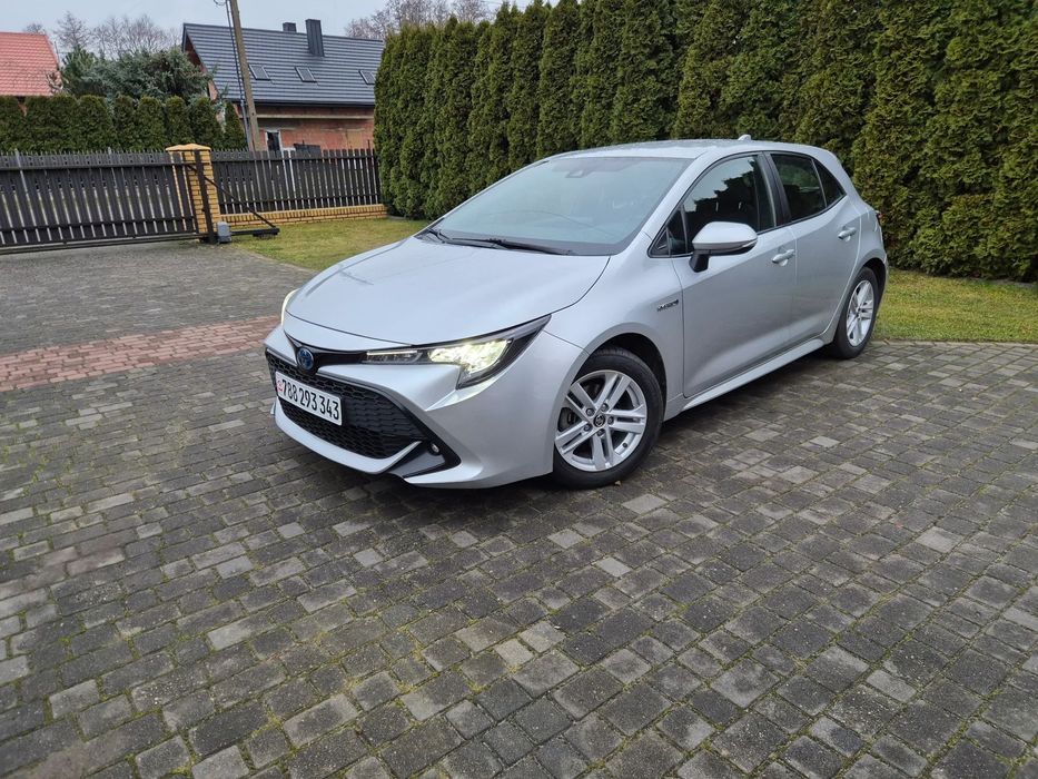 Toyota Corolla 1.8 benzyna HYBRYDA