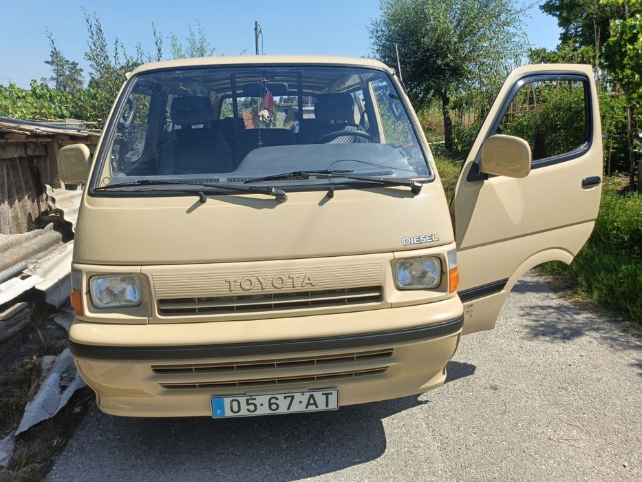 Toyota Hiace 9 lugares