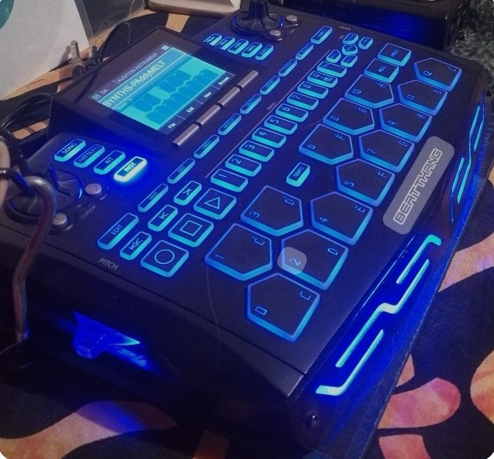 Sampler Grovebox Perkusja Syntezator Beat Thang