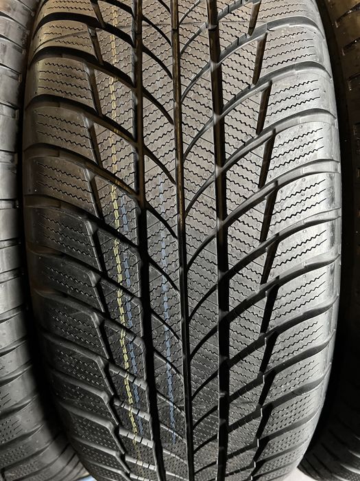 225/60/18 R18 Bridgestone Blizzak LM001 4шт новые зима: 6 000 грн ...