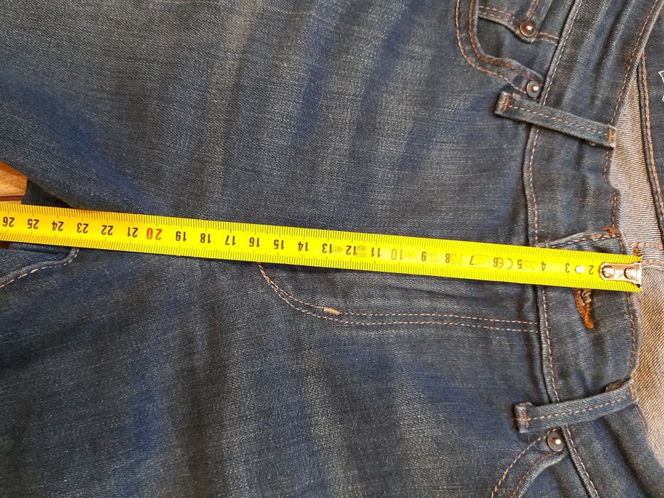 Spodnie levis 29