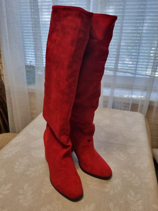 Чоботи жіночі,б/у,в відмінному стані,