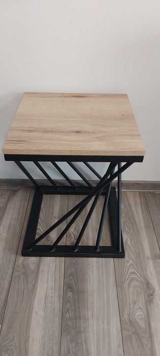 Stolik taboret 40x40