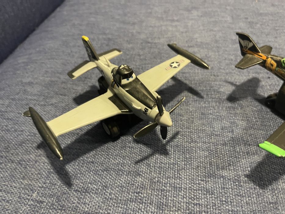 Самолеты инерционные Дисней Mattel