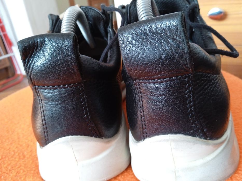 ECCO 39 sneakersy sportowe skóra naturalna