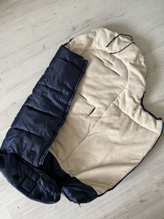 Теплый чехол в прогулочную коляску