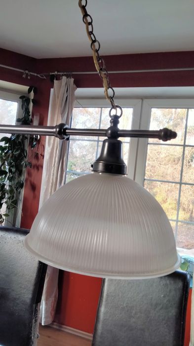 Żyrandol regulowany