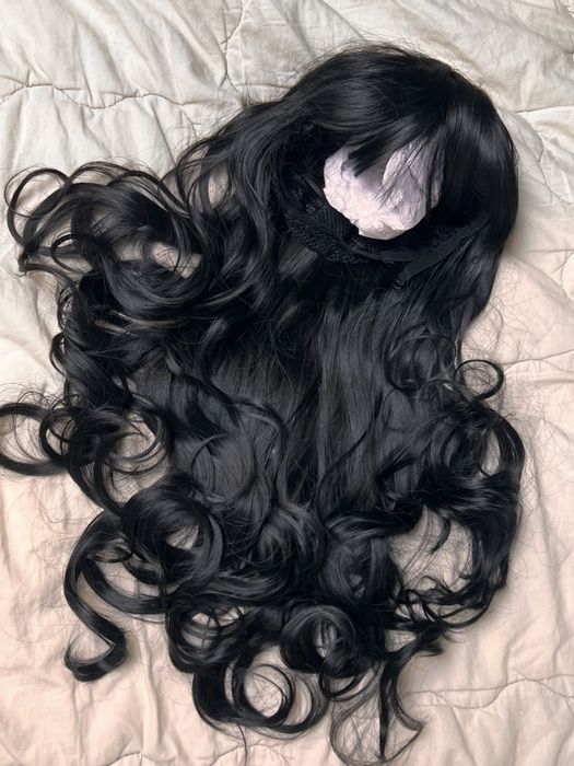Peruka czarna brąz  loki fale jak grzywka gęste przebranie wig anime cosplay