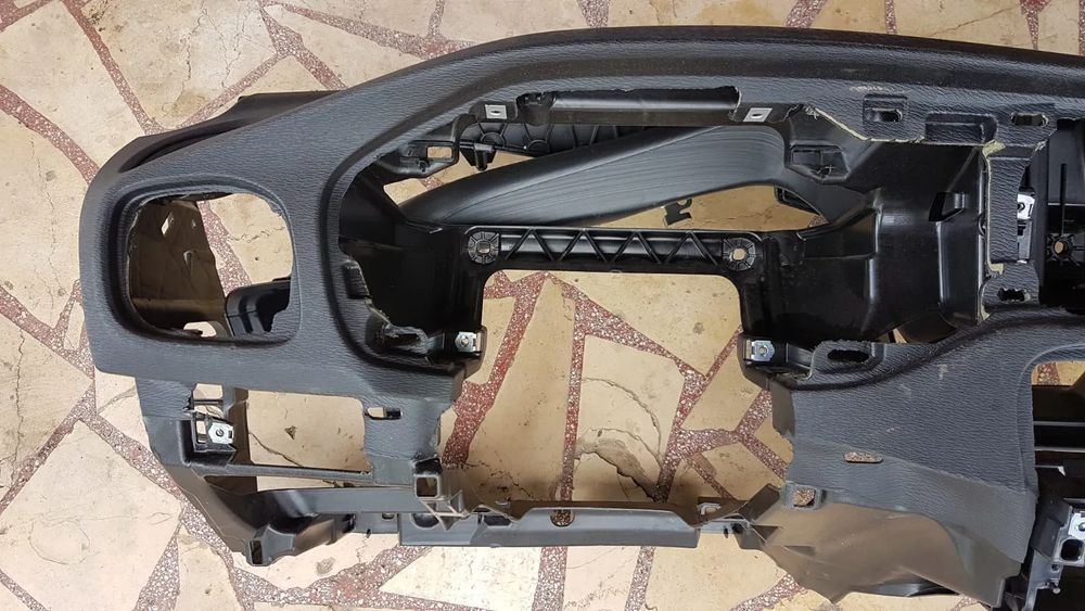 volvo v40 cc40 2013 kokpit deska konsola poduszka 31417570