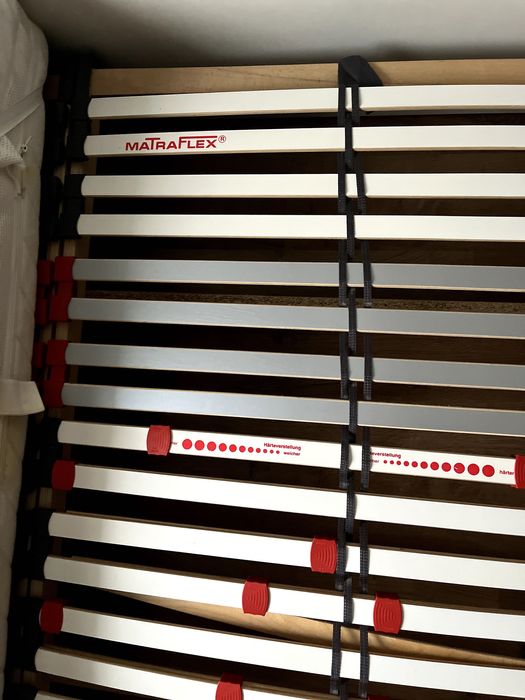 Ліжко двуспальне з ортопедичними матрацами