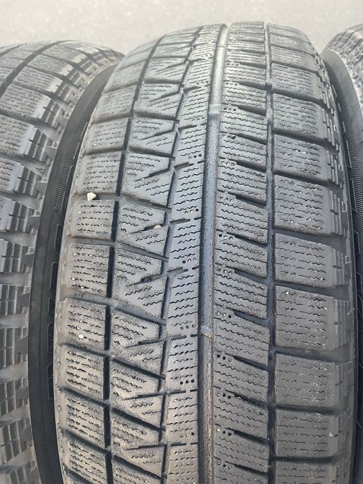 Гума зимова 185/65/15 Bridgestone Blizzak