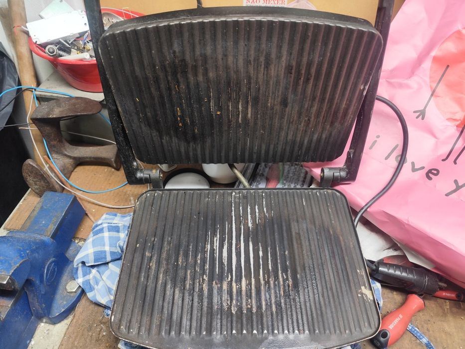 Grelhador de placas Becken