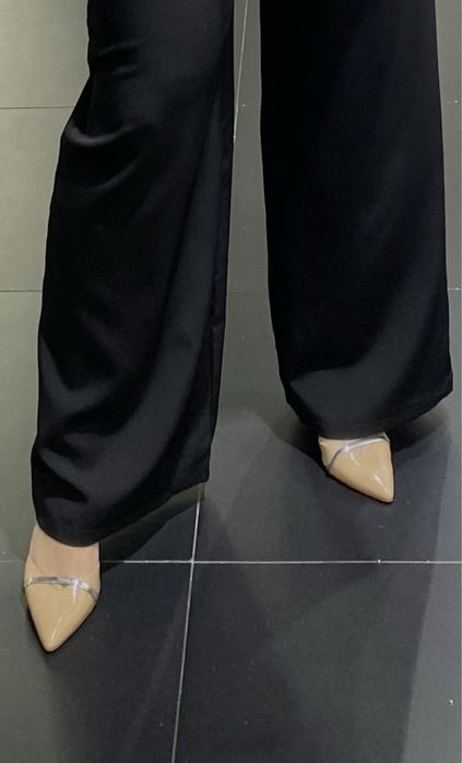 Туфлі лаковані на невеликому каблуку 6см.